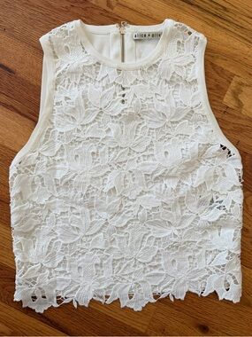 Alice + Olivia Ivory Floral Lace Cropped Tank